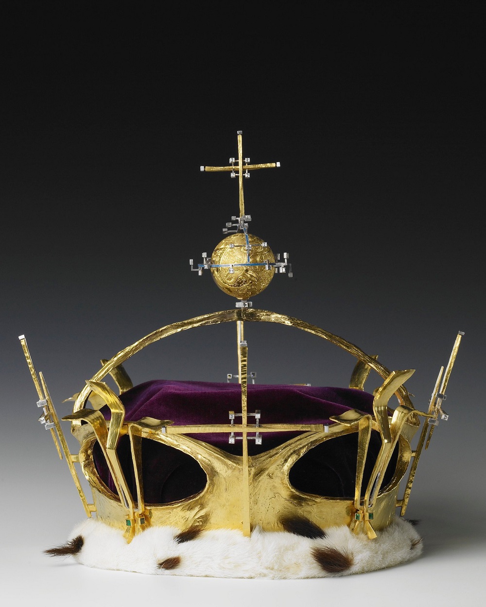 Prince of Wales investiture Goldsmiths coronet
