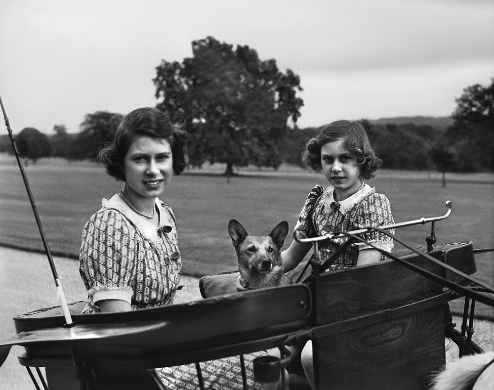 Princess Margaret and Princess Elizabeth in a carriage
